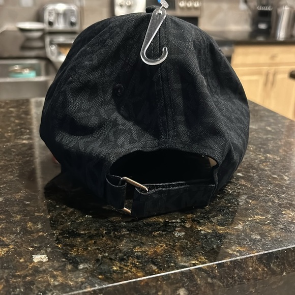 BNWT Michael Kors MK Logo cap - Picture 6 of 6